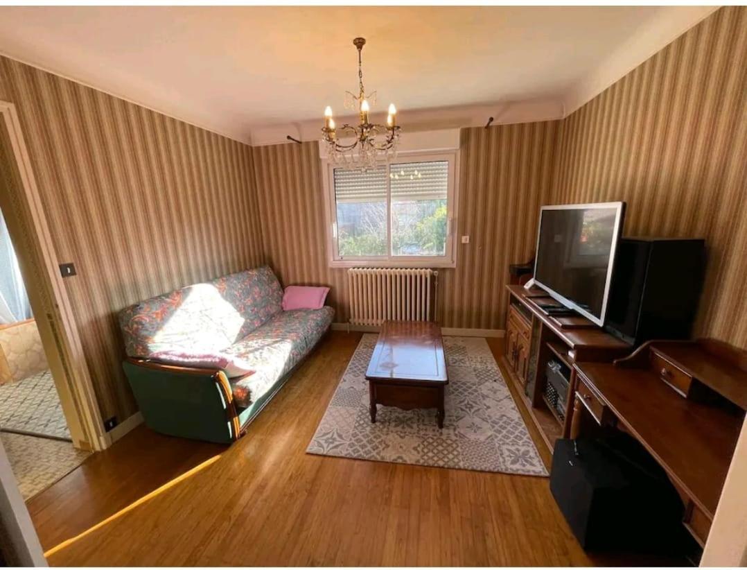 -Comme A La Maison- Jardin, Veranda, Ideal Familles Et Business Niort Luaran gambar
