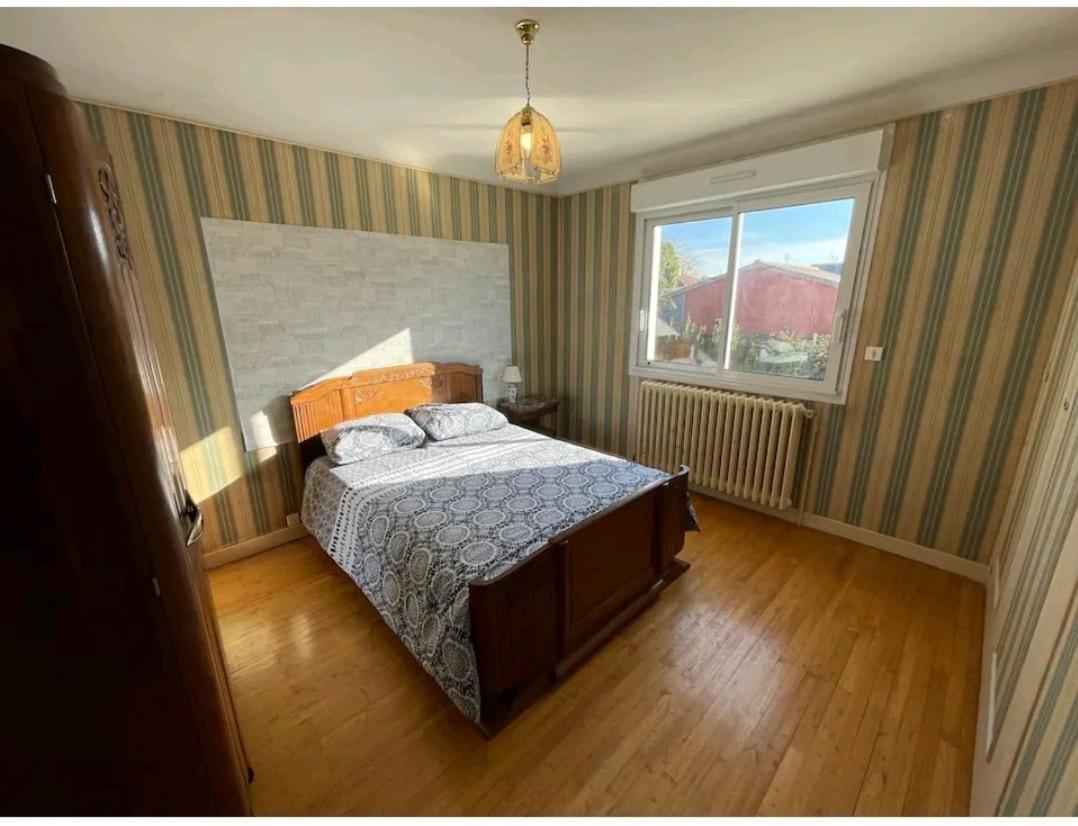 -Comme A La Maison- Jardin, Veranda, Ideal Familles Et Business Niort Luaran gambar