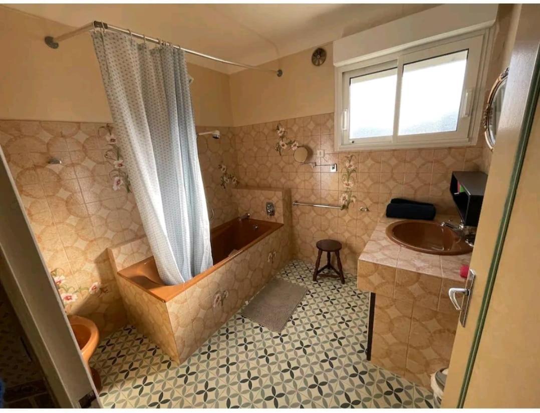 -Comme A La Maison- Jardin, Veranda, Ideal Familles Et Business Niort Luaran gambar